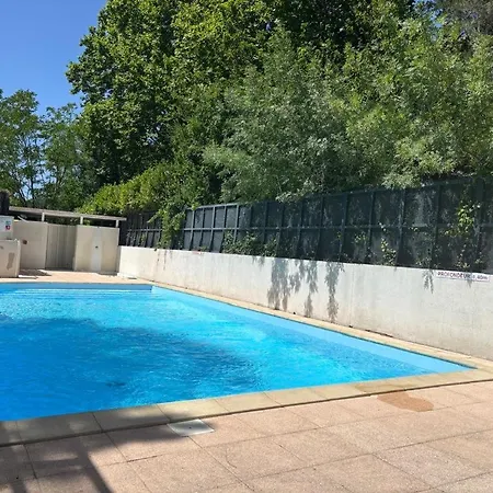 T2 Avec Piscine Et Parking